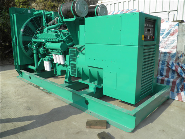 莎车出租发电机 发电机组厂家：柴油发电机组的控制屏的作用是什么？