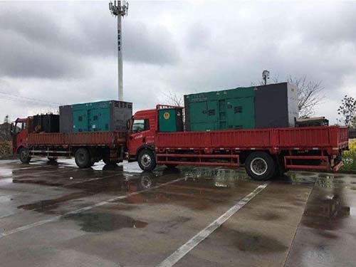 莎车涂抹密封胶后，需要等待多长时间才能安装水冷式机油散热器密封件？